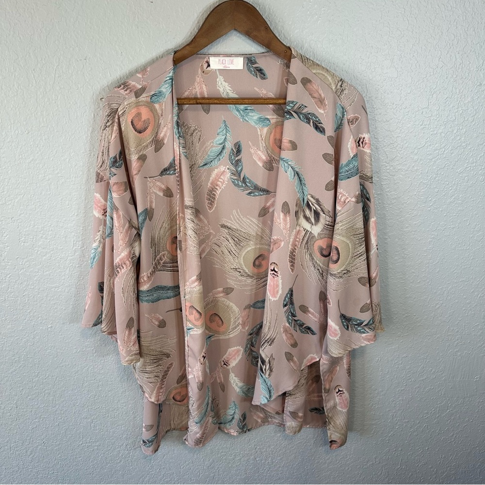 Peach Love | Feather Printed Flowy‎ 3/4 Sleeve Kimono Pink